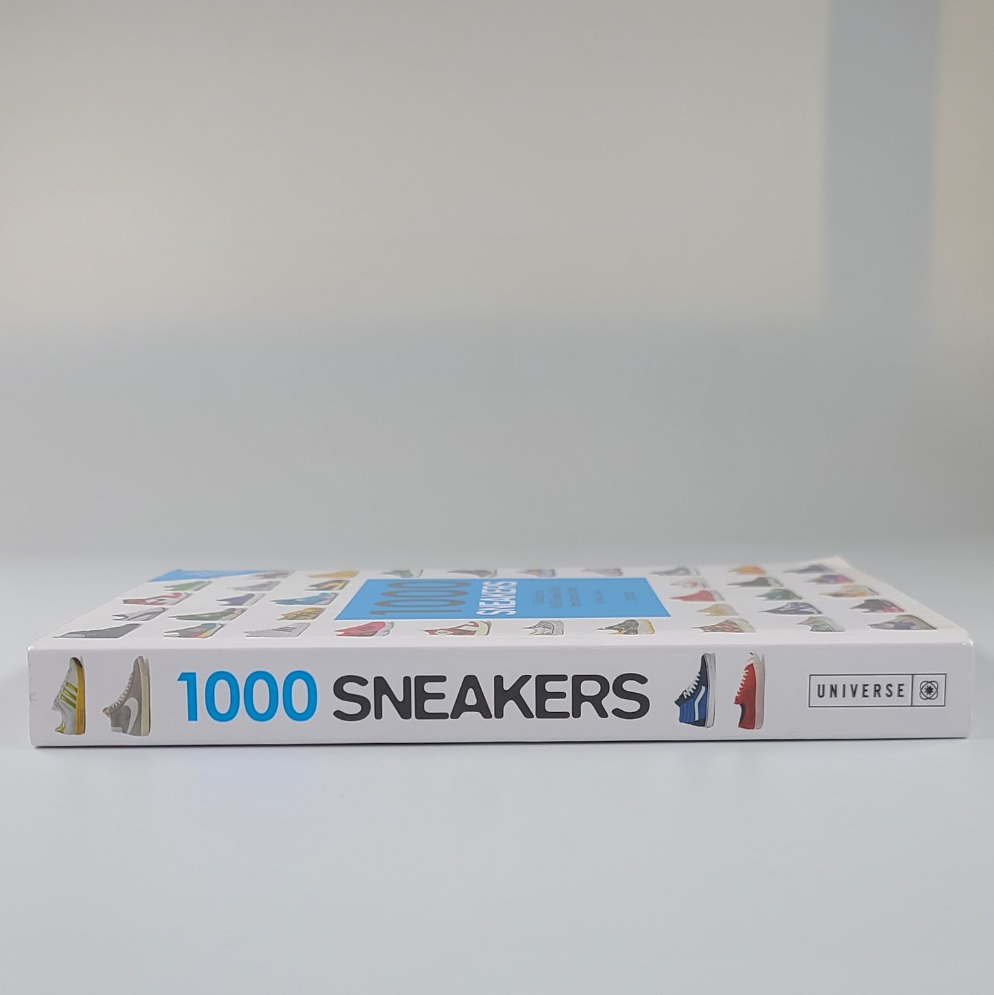 1000 Sneakers