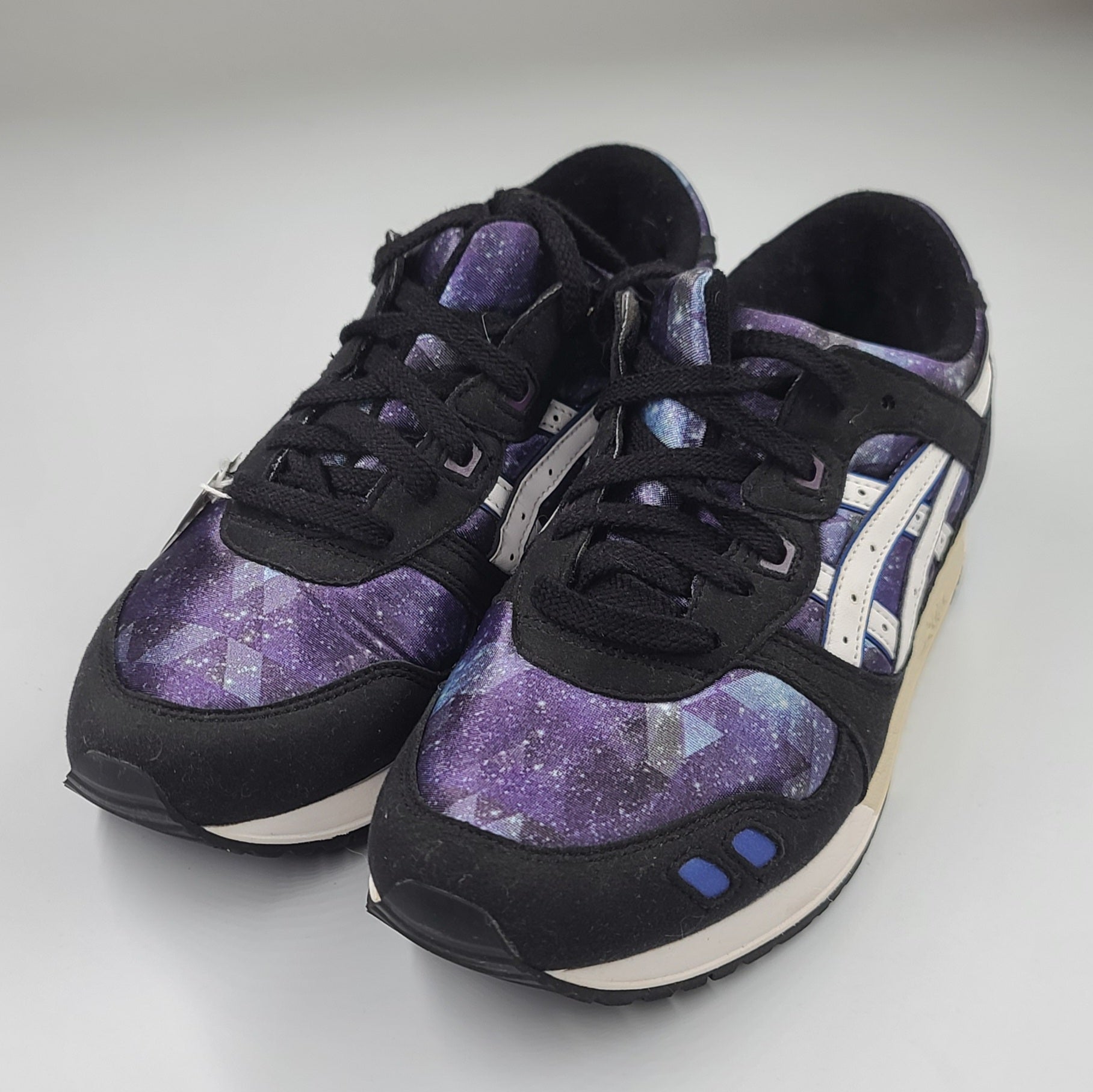 Asics gel best sale lyte galaxy