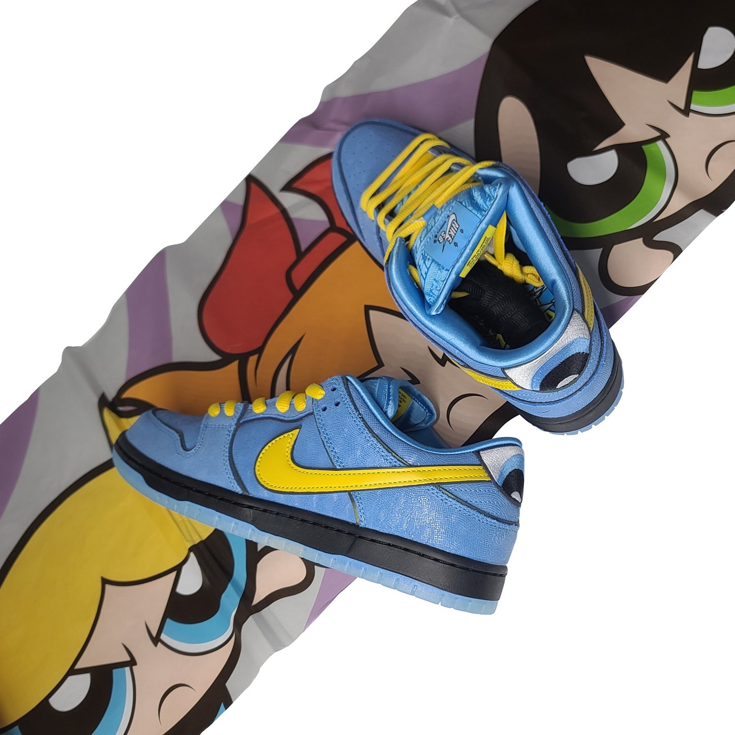 The Powerpuff Girls x Nike SB Dunk Low Pro QS 'Bubbles' - Size 8