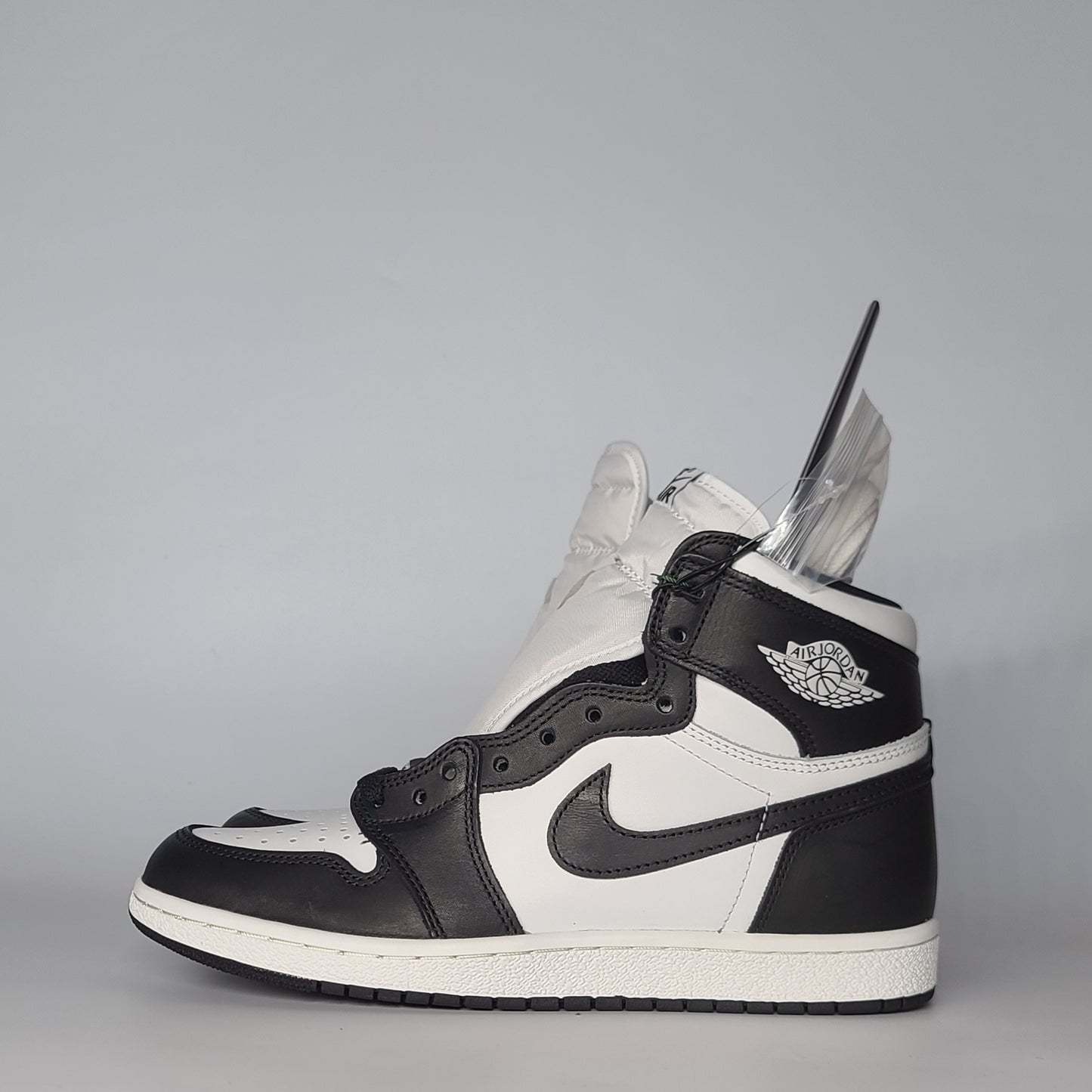 Air Jordan 1 Hi '85 'Black/White' - Size 9