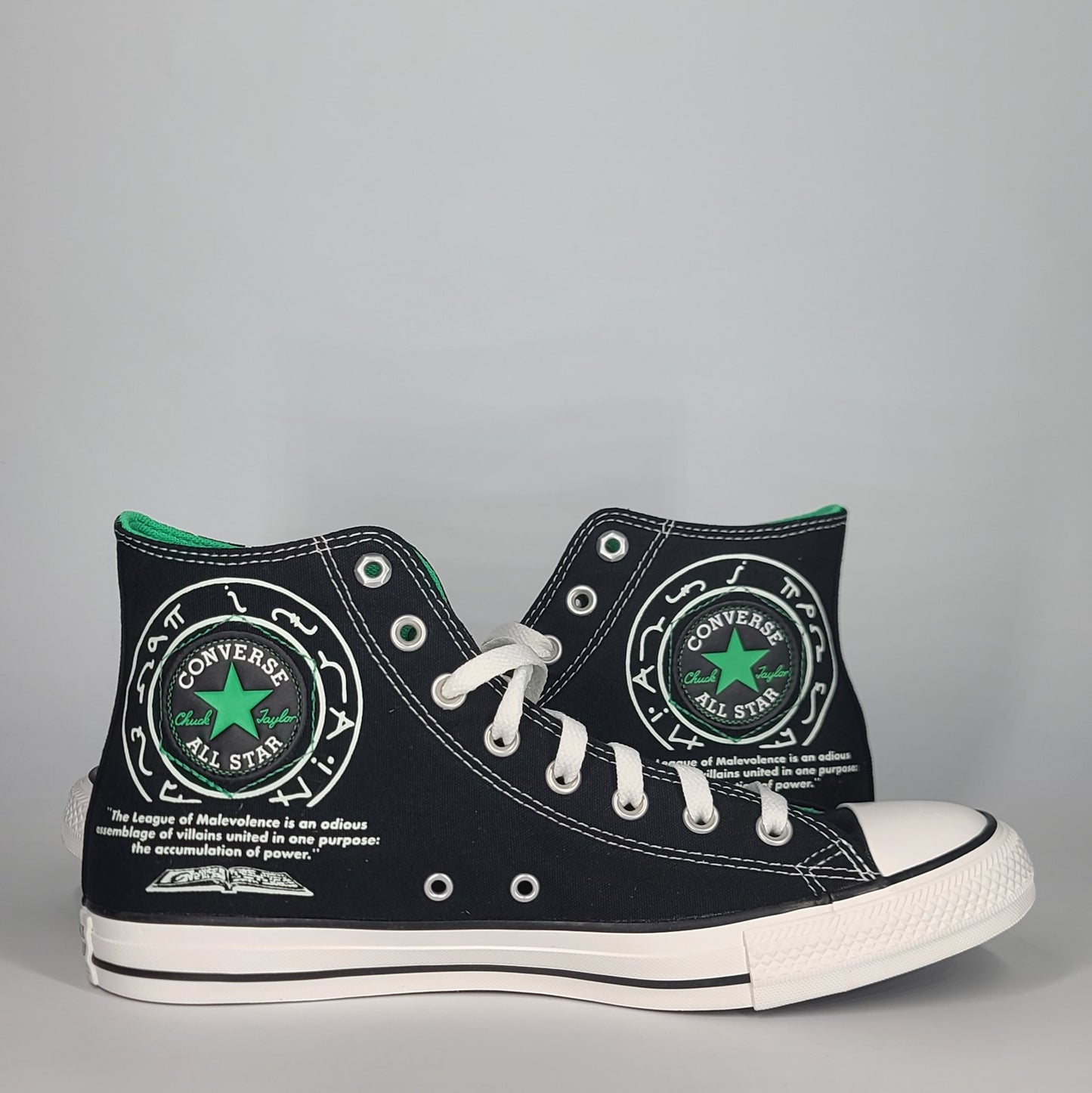 Dungeons & Dragons x Converse Chuck Taylor All-Star Hi - Size 10.5