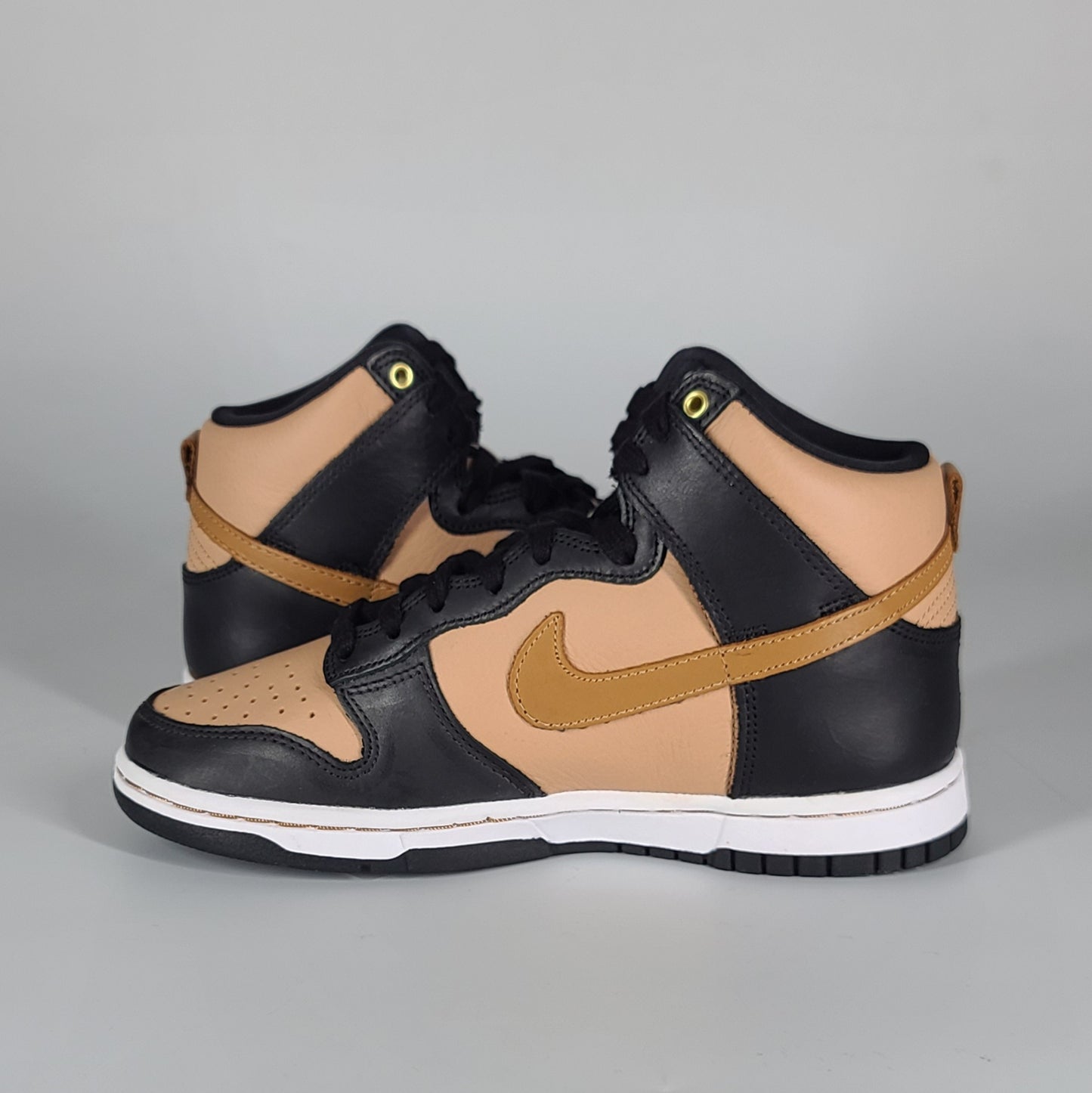 Women's Nike Dunk High LXX - Size W6